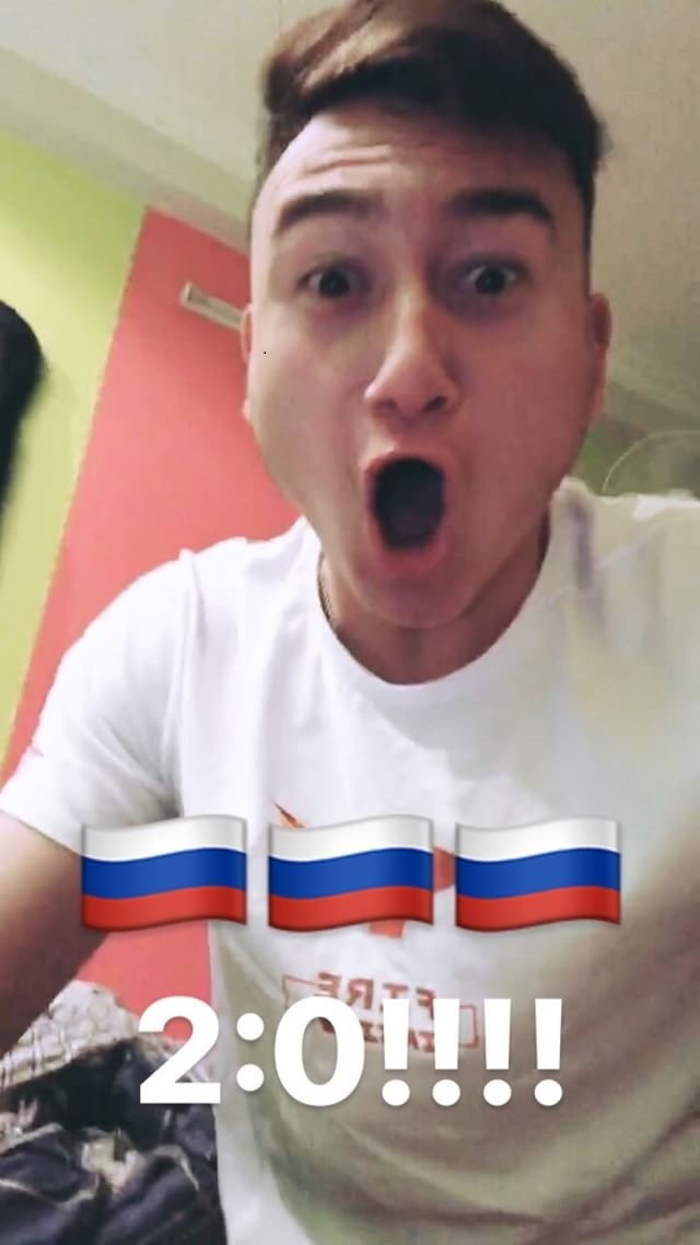 Van Lam phat dien vi DT Nga dai thang tran mo man World Cup 2018 hinh anh