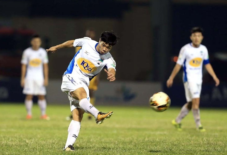 Truong doan HAGL: Cong Phuong chi giuc Tuan Manh dung day hinh anh