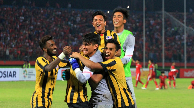 CDV Indonesia trut con gian du, nem vat cung vao U19 Malaysia hinh anh