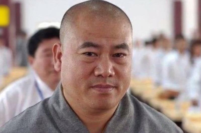 Vo su Thieu Lam bi bat vi cam dau nhom cuop giat, tong tien hinh anh