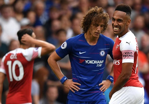 Chelsea vs Arsenal (3-2): Hazard kien tao, Oezil gay that vong hinh anh