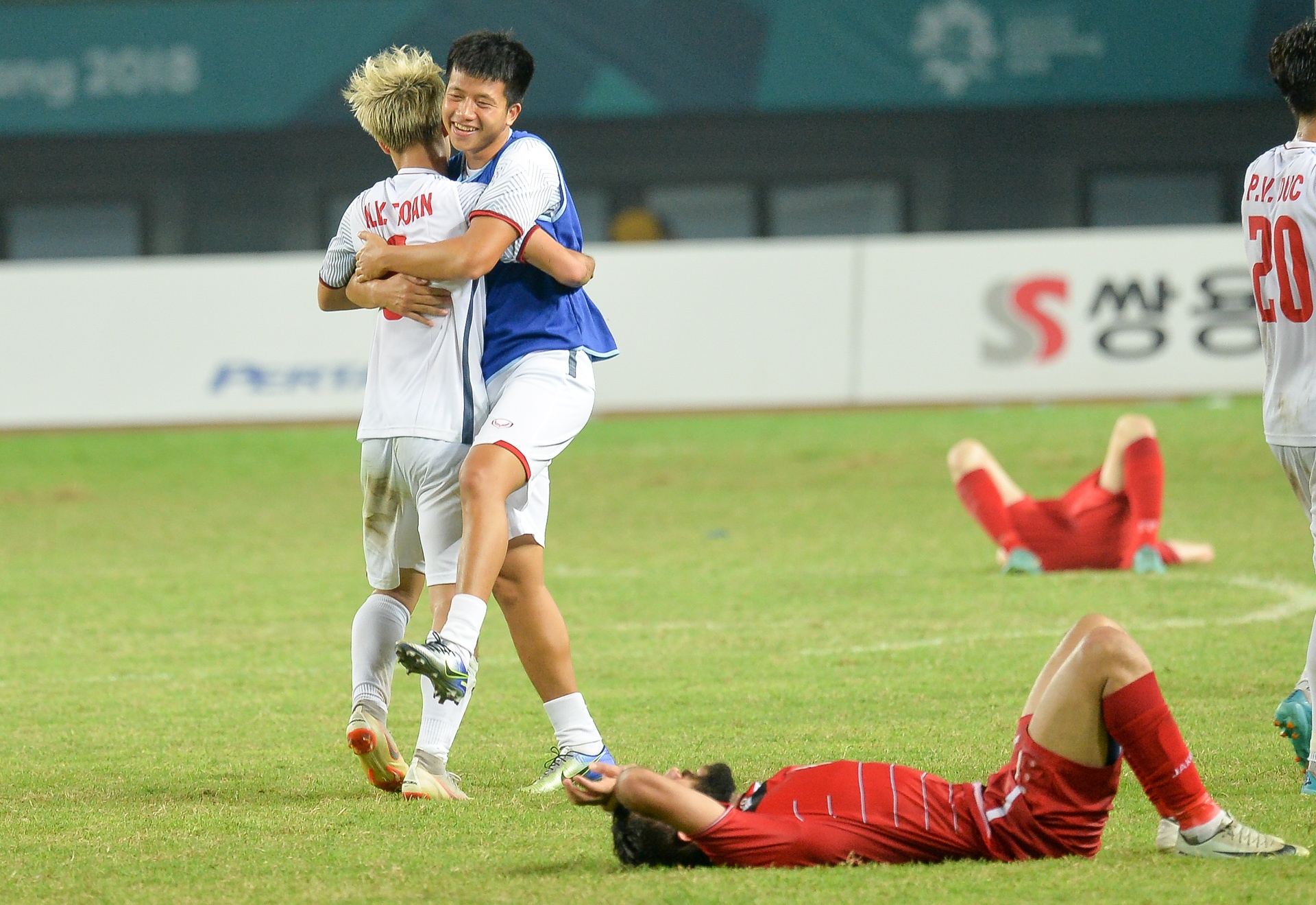 HLV Le Thuy Hai: 'Olympic Syria thua vi sai lam chien thuat' hinh anh