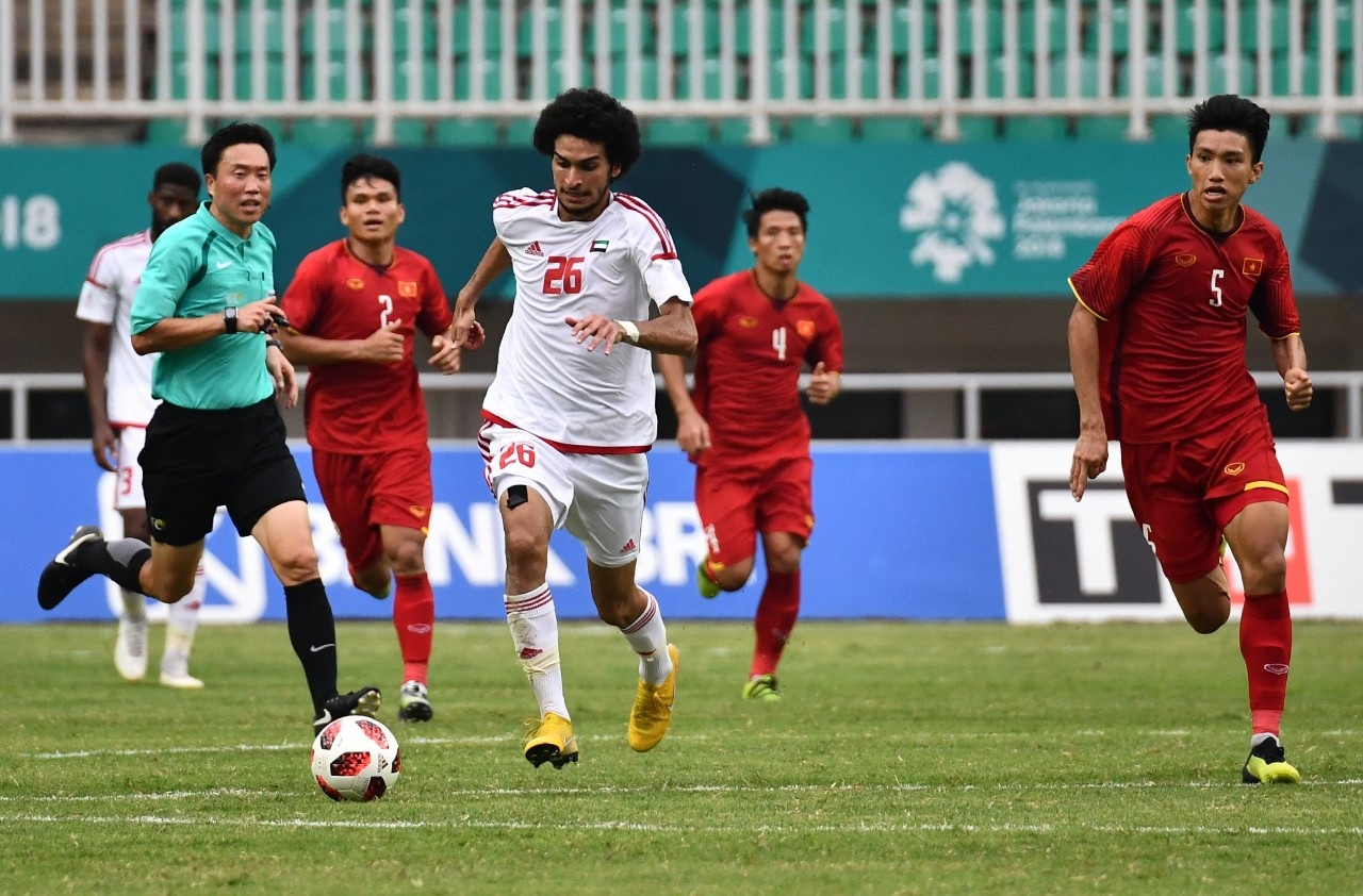 'ASIAD la tien de tot cho Olympic Viet Nam o AFF Cup 2018' hinh anh
