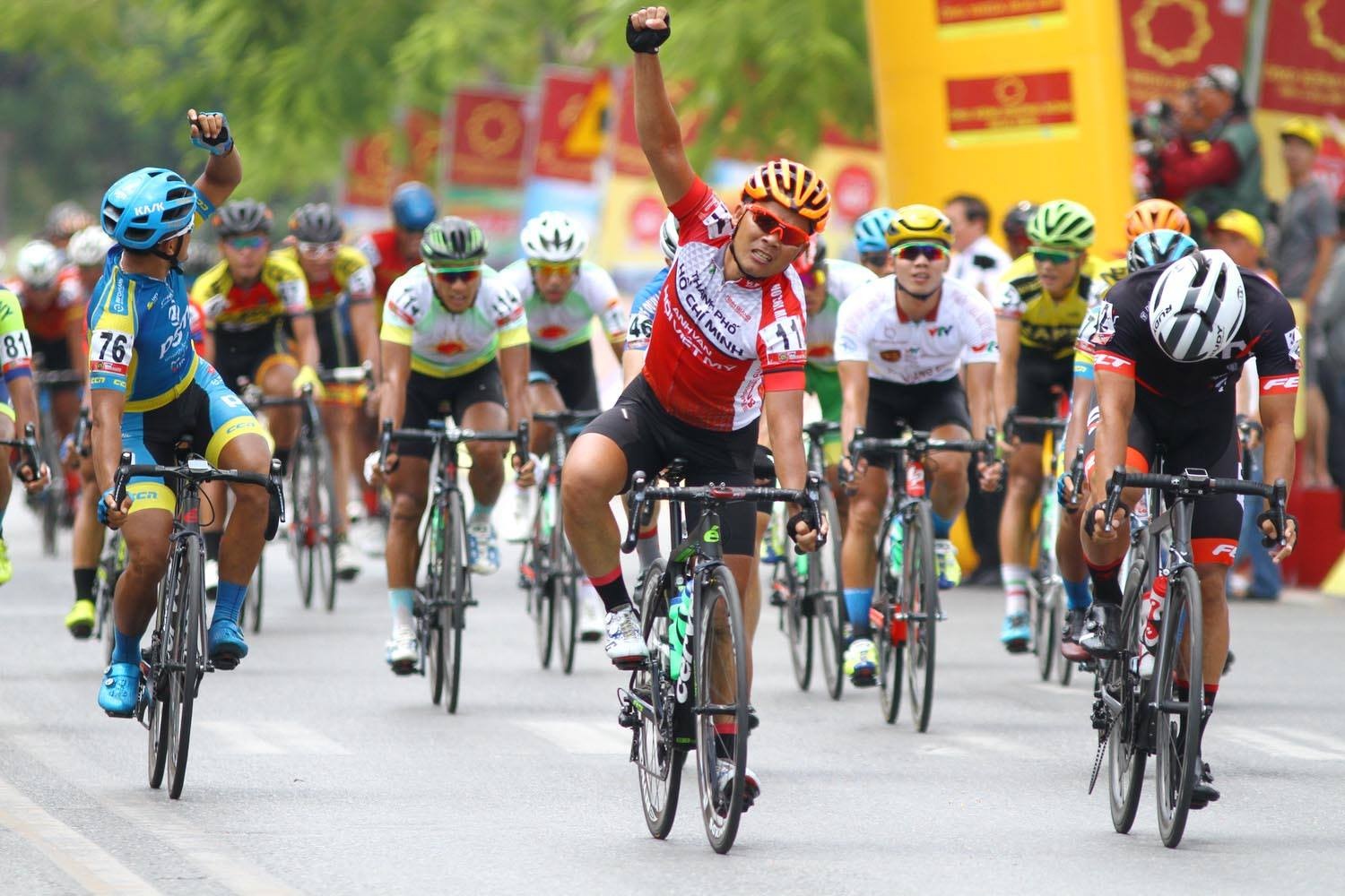 Cua-ro Viet Nam mat ao vang vi chay nuoc rut kem doi thu hinh anh