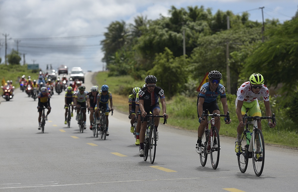 'Ngoai binh' rat gan danh hieu vua leo deo VTV Cup 2018 hinh anh