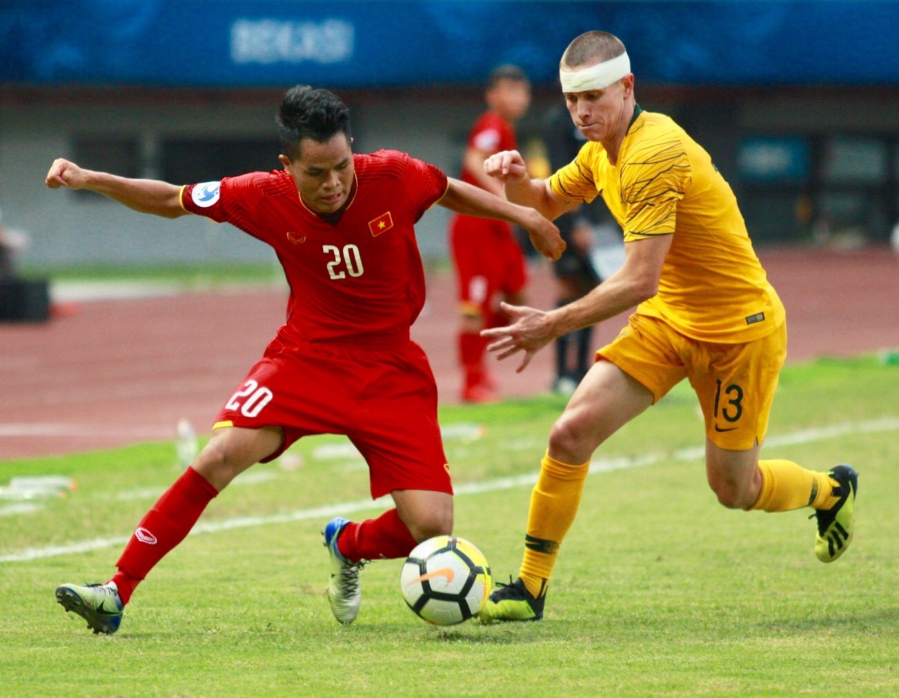 'Lua U19 Viet Nam hien nay trinh do khong cao' hinh anh