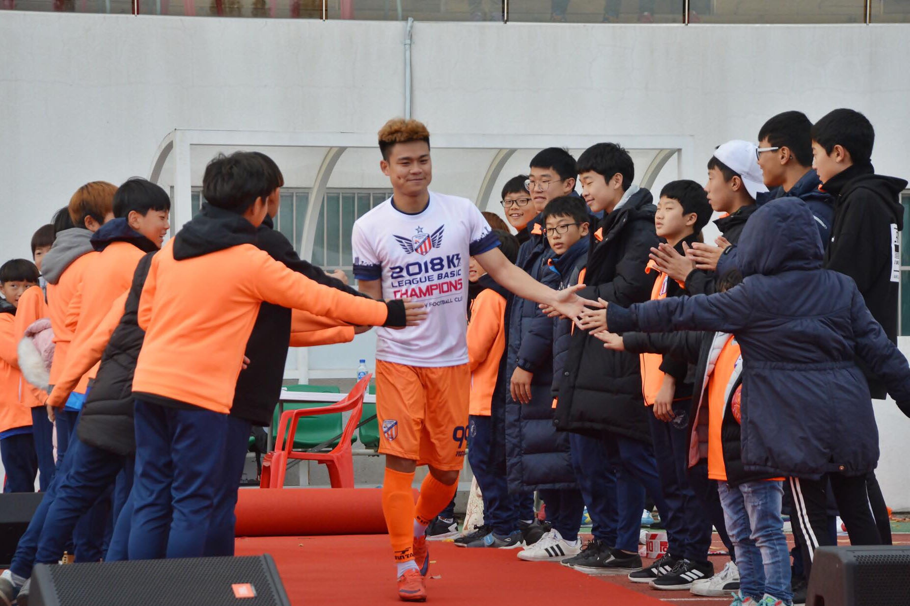 Nguyen Huu Khoi,  Huu Khoi,  K3 League,  Han Quoc,  Siheung City,  Khanh Hoa BVN,  V.League anh 1