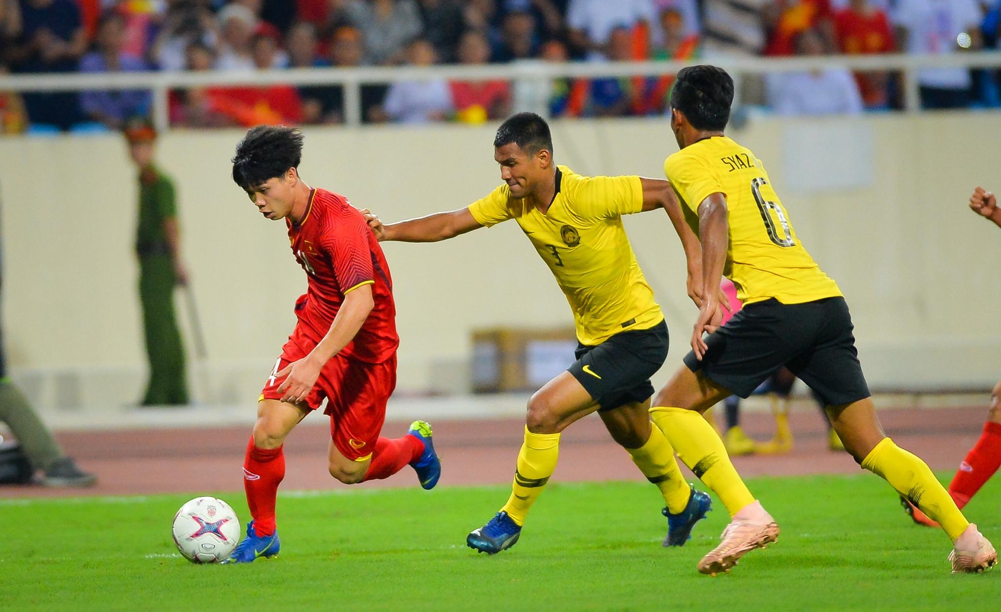 'Hau ve Malaysia danh nguoi Cong Phuong dang phai nhan the do' hinh anh