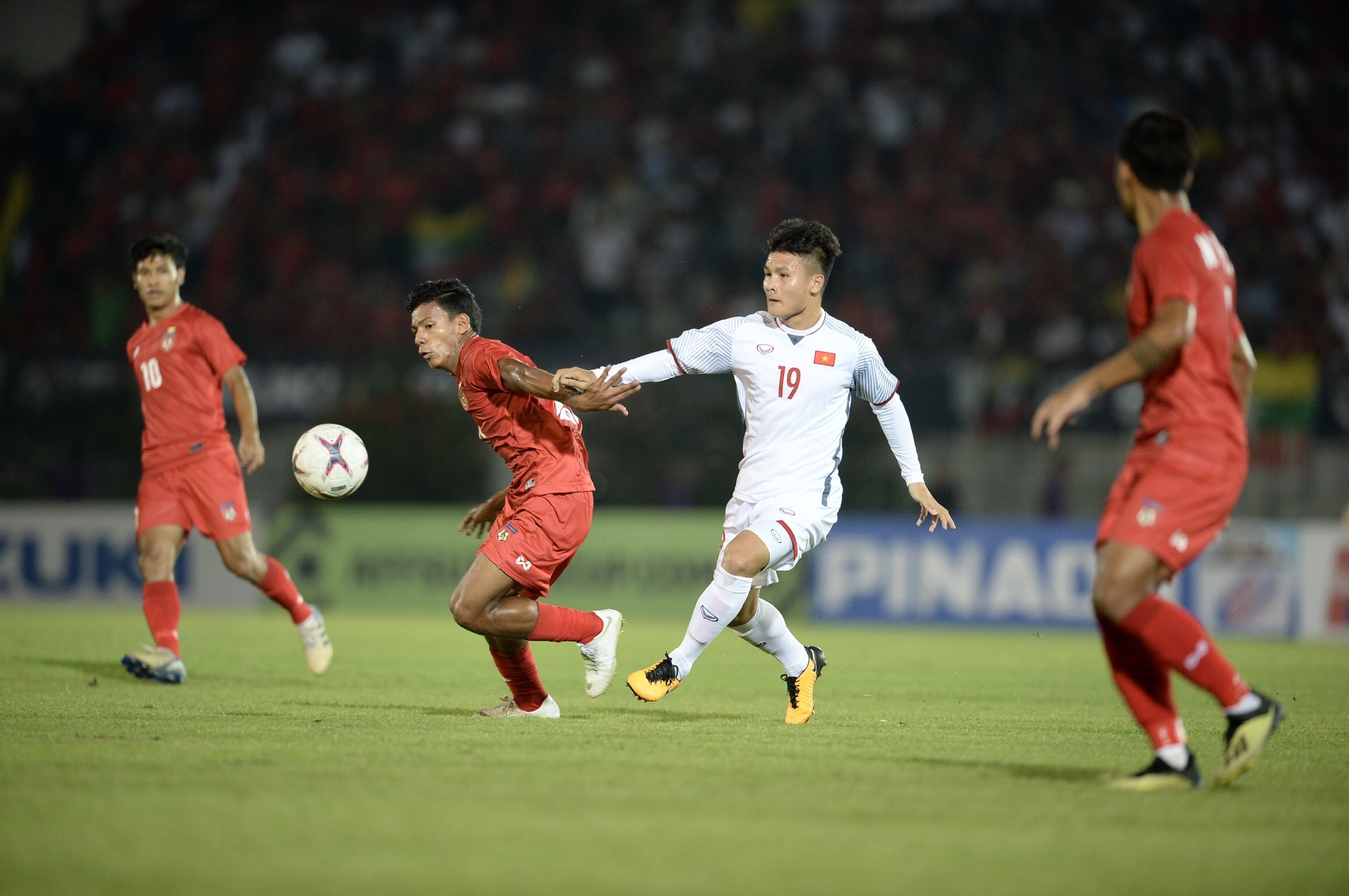 Trieu Quang Ha,  Doi tuyen Viet Nam,  AFF Cup 2018, anh 2