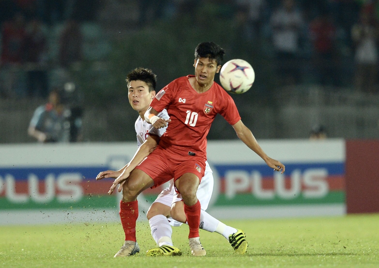 Đỗ Duy Mạnh, AFF Cup 2018, Ngôi sao AFF Cup 2018, Đội tuyển Việt Nam ảnh 3 Do Duy Manh, AFF Cup 2018, Ngoi sao AFF Cup 2018, Doi tuyen Viet Nam anh 3