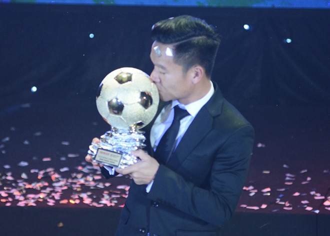 Qua bong vang Viet Nam,  Qua bong vang 2018,  doi tuyen Viet Nam anh 1