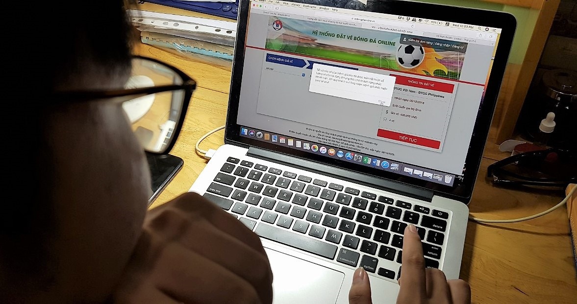 VFF khang dinh chua ban het ve online hinh anh