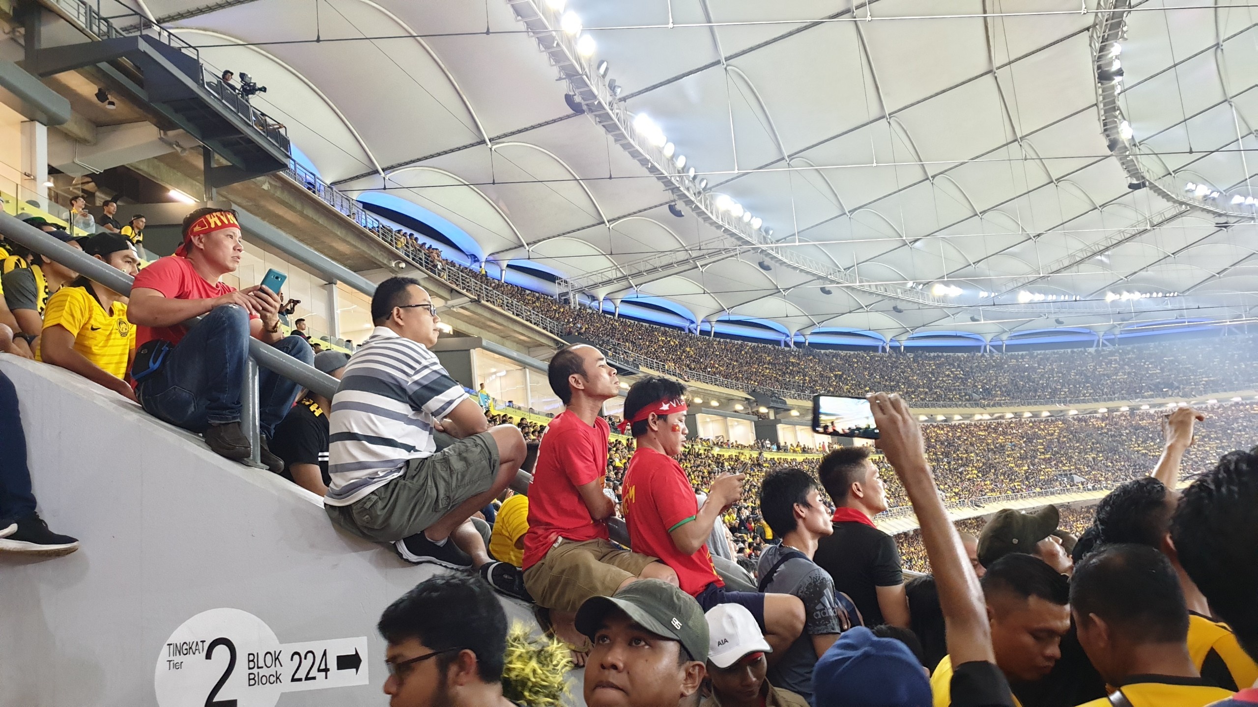CĐV Việt Nam, CĐV Malaysia, AFF Cup 2018, Duy Hiếu ảnh 7 CDV Viet Nam, CDV Malaysia, AFF Cup 2018, Duy Hieu anh 7