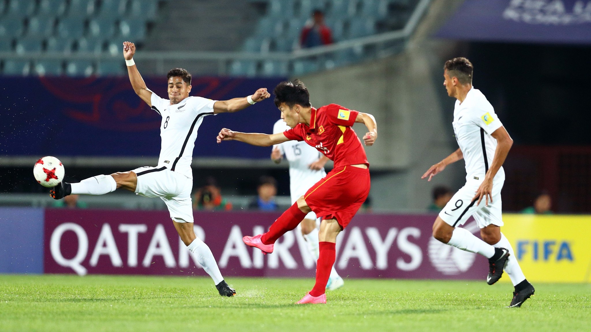 Nguyễn Hoàng Đức, tiền vệ Nguyễn Hoàng Đức, Đội tuyển Việt Nam, Asian Cup 2019 ảnh 4 Nguyen Hoang Duc, tien ve Nguyen Hoang Duc, Doi tuyen Viet Nam, Asian Cup 2019 anh 4