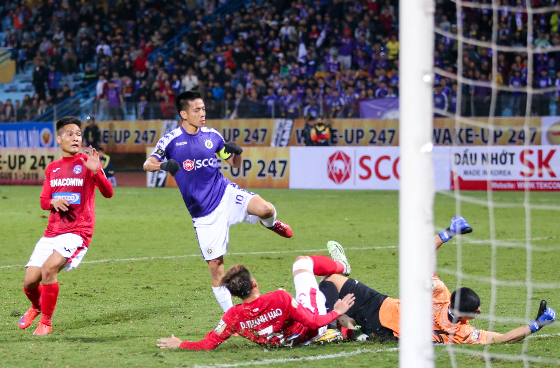 Asanzo,  CLB Quang Ninh anh 9