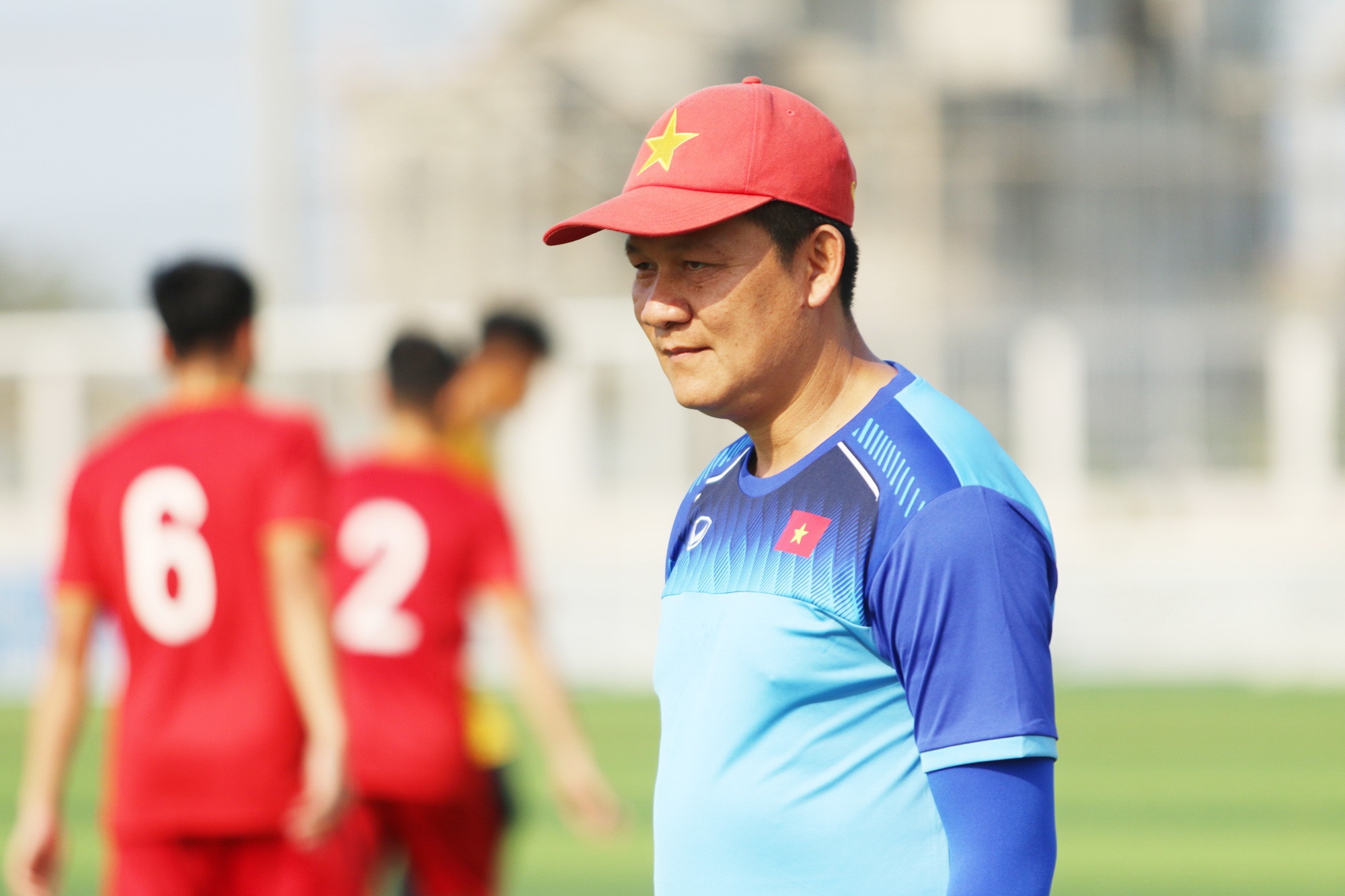 HLV Le Thuy Hai: 'U22 Viet Nam can HLV tot hon Nguyen Quoc Tuan' hinh anh