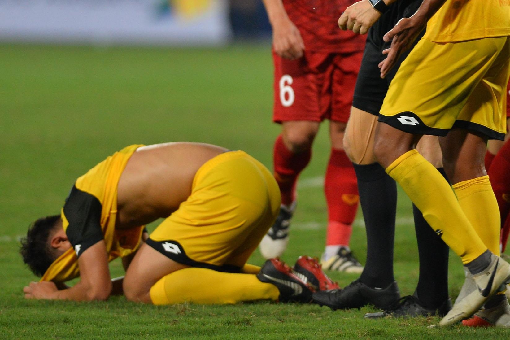 HLV U23 Brunei sốc khi nhìn học trò khóc ảnh 1 HLV U23 Brunei soc khi nhin hoc tro khoc anh 1