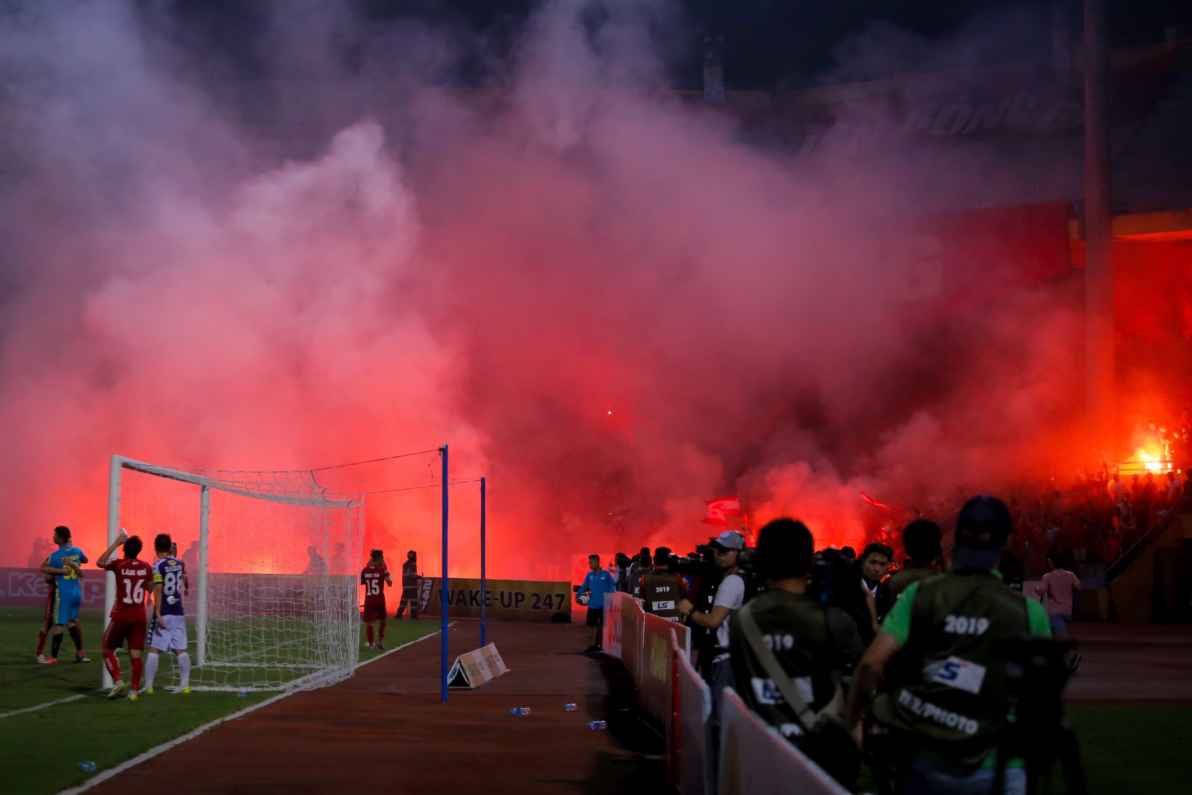 'Chua bao gio phao sang nhieu nhu the' anh 1