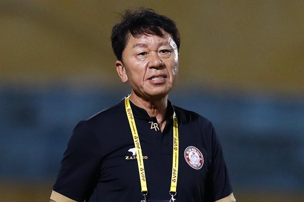 HLV Chung Hae-seong: O HAGL, toi hieu the nao la V.League hinh anh