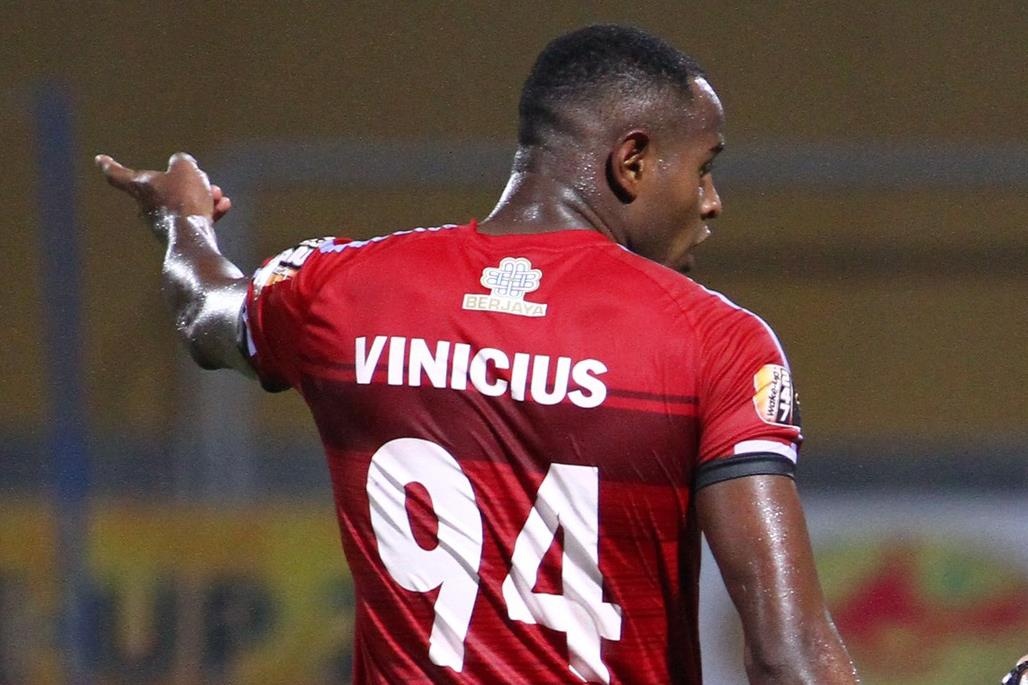 Ngoai binh CLB TP.HCM bat khoc o tran gap doi Ha Noi hinh anh