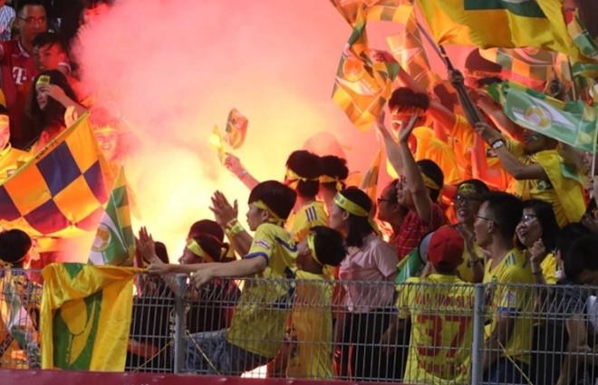 De lot 1 qua phao sang,  san Hang Day tiep tuc doi mat an phat anh 1