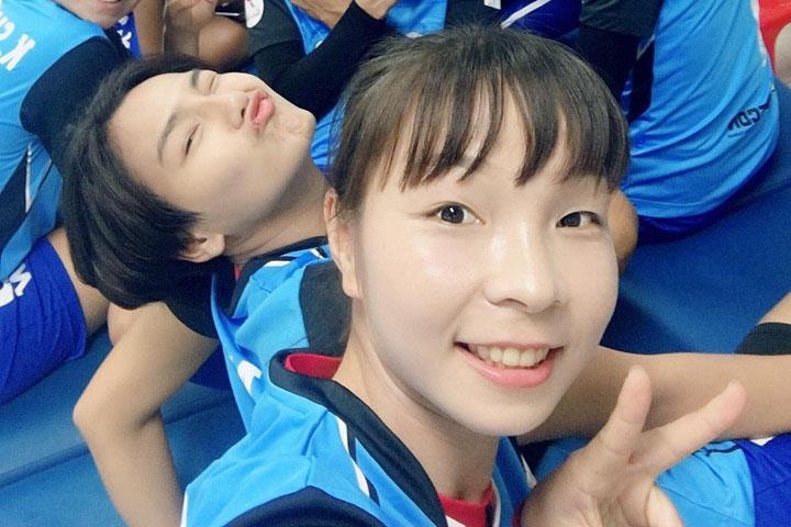 Cau thu nu Viet Nam duoc CLB Thai Lan cham soc dac biet hinh anh