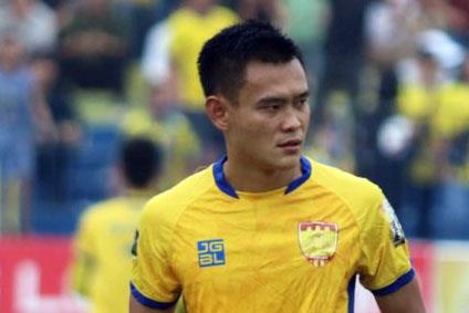 Them mot cau thu phai di cap cuu tai V.League 2019 hinh anh