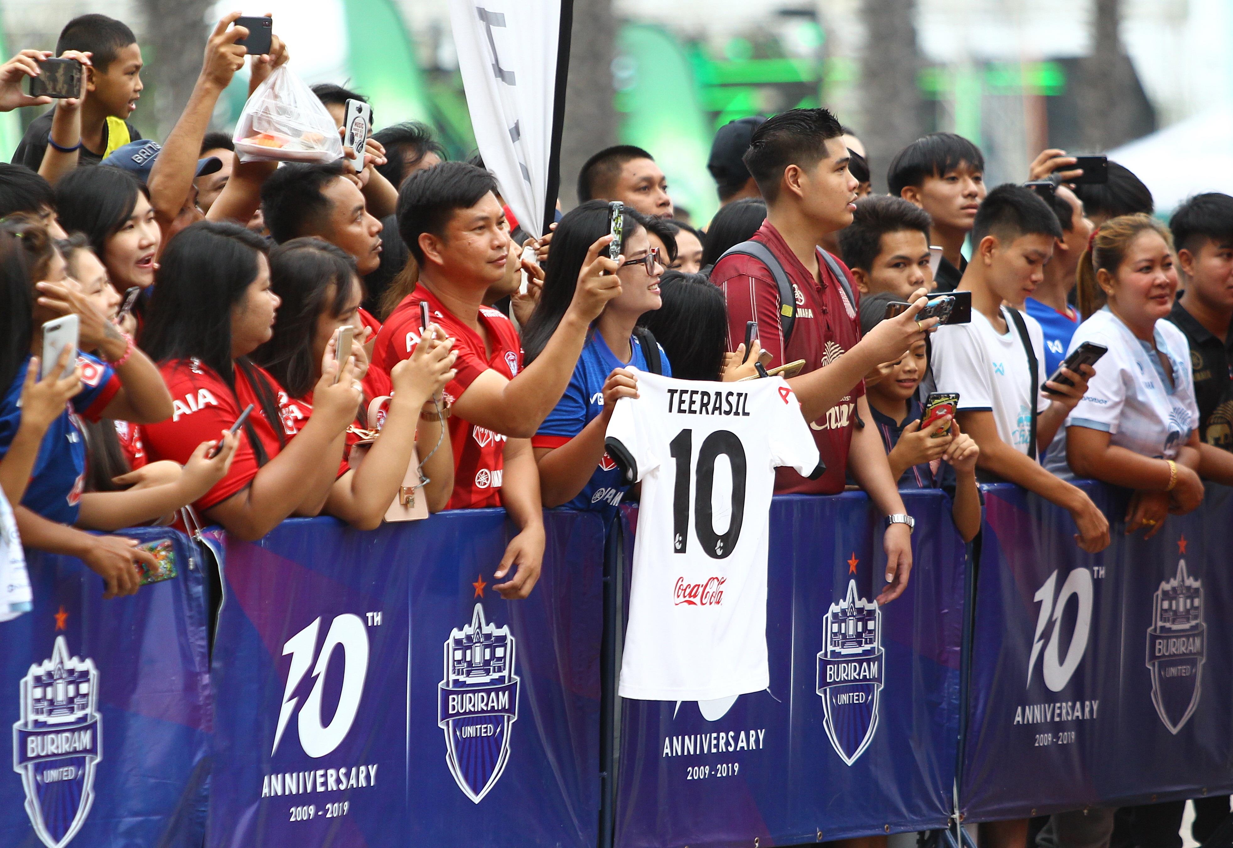 Van Lam,  Xuan Truong lanh lung truoc tran doi dau anh 9