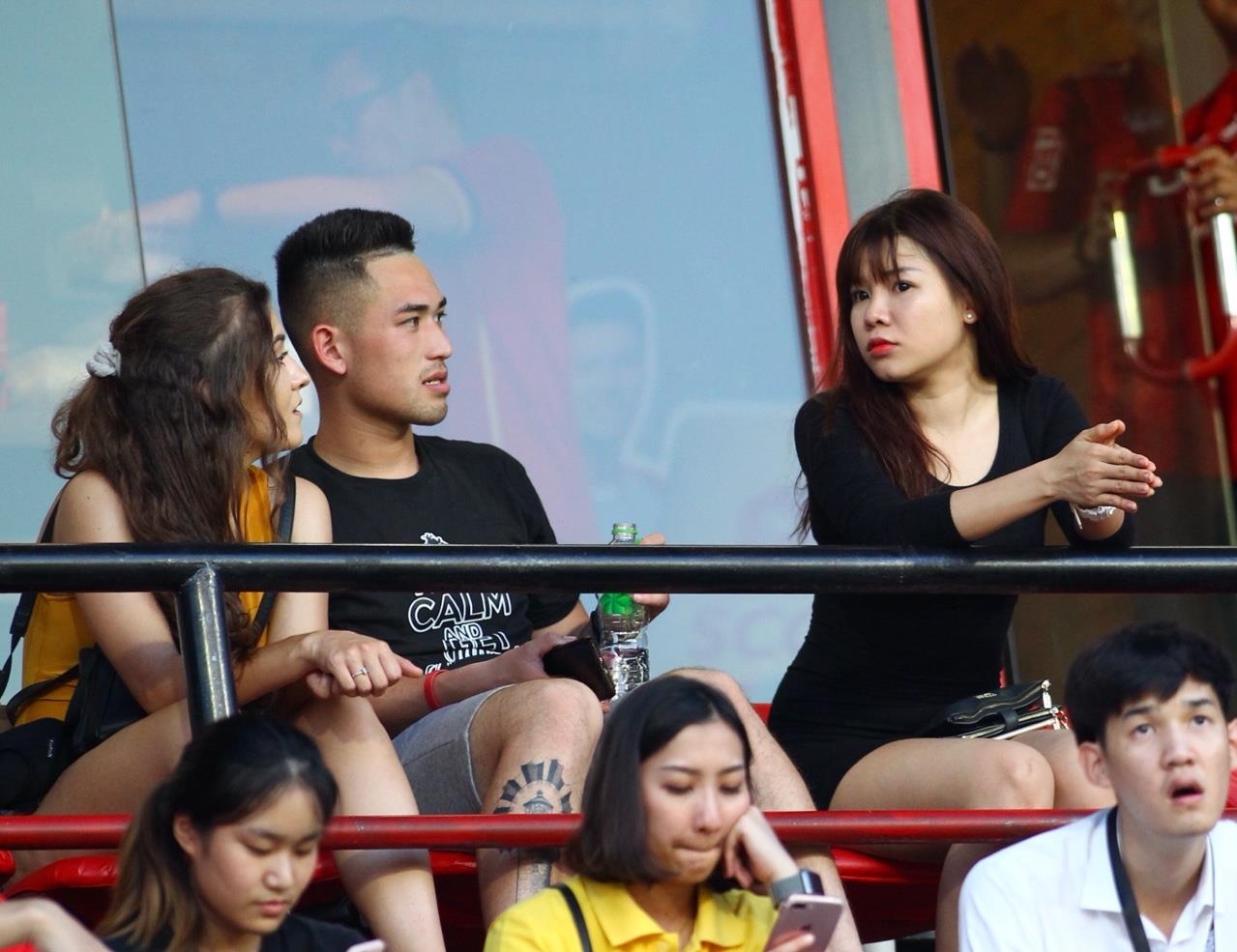 Ban gai Van Lam do sac cung dan hot girl Thai Lan anh 6