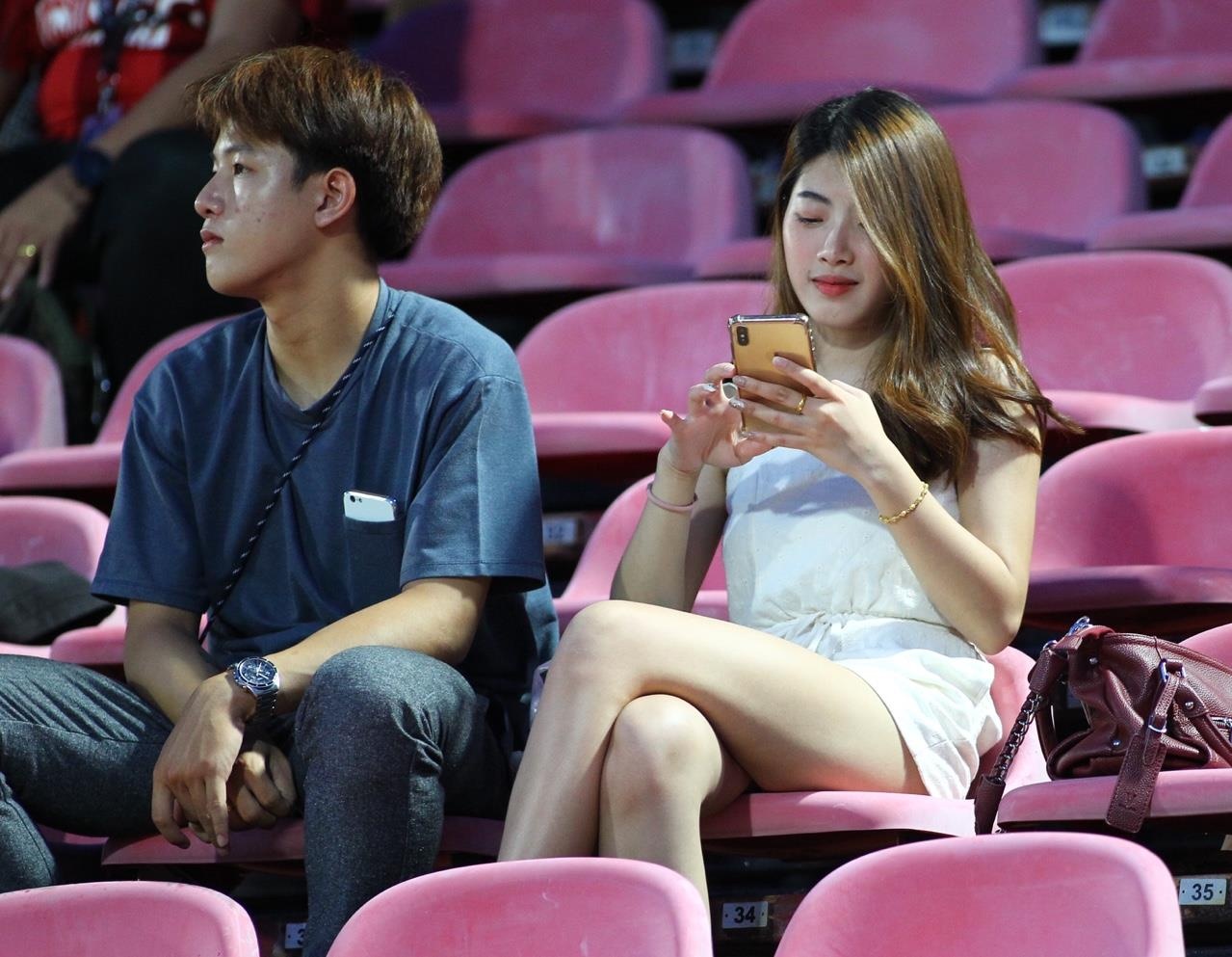 Ban gai Van Lam do sac cung dan hot girl Thai Lan anh 5