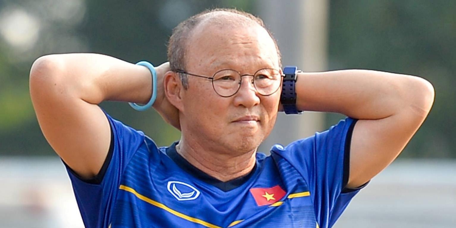 HLV Darby: 'Hay de Kiatisuk thay Park Hang-seo' hinh anh