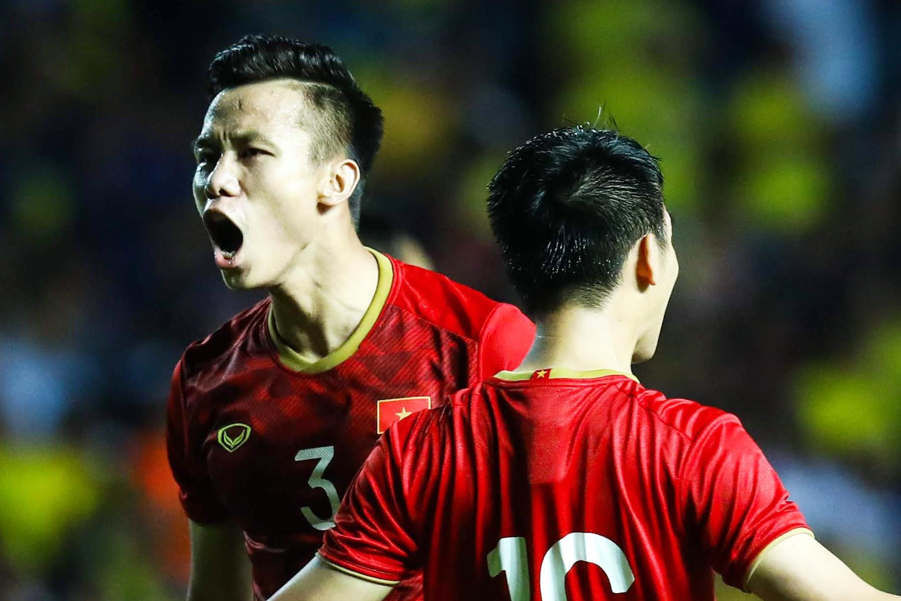 'Tuyen Viet Nam hon han Thai Lan ve con nguoi va chien thuat' hinh anh