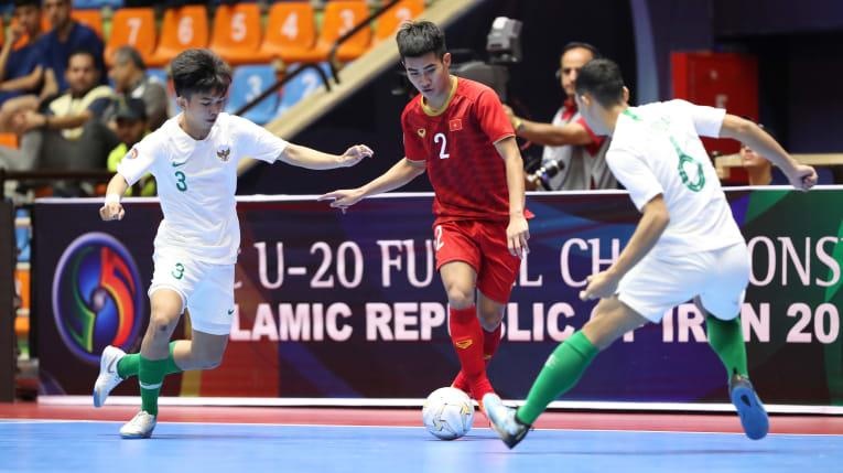 Việt Nam thua Indonesia tại giải futsal U20 châu Á ảnh 1 Viet Nam thua Indonesia tai giai futsal U20 chau A anh 1