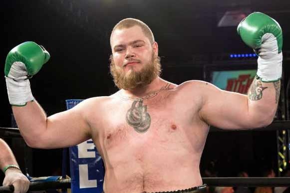 Vo si boxing bi doa giet vi tu tin ban than la nguoi gioi nhat hinh anh