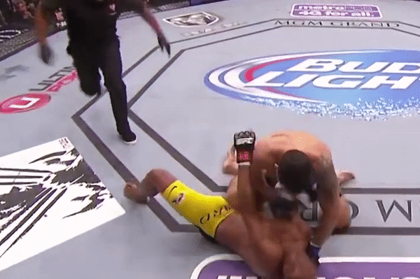 10 pha knock-out hay nhat lich su UFC hinh anh