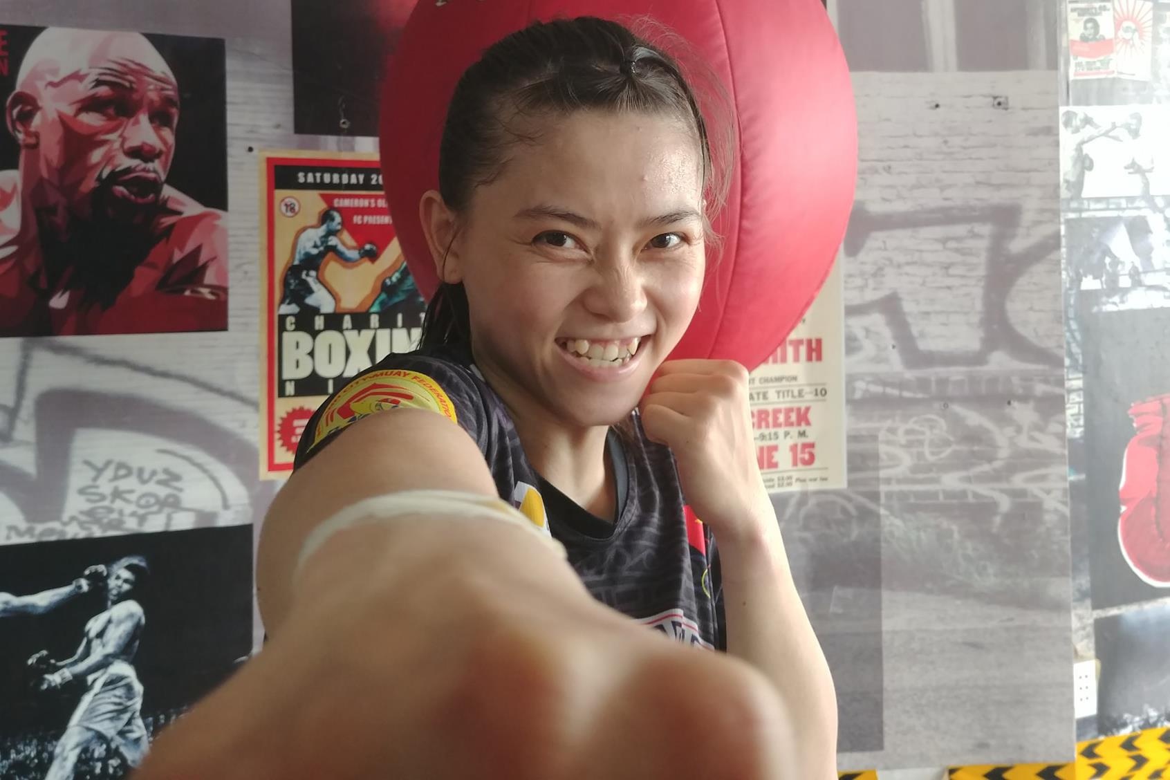 Thang Thai Lan, nu vo si Viet vao chung ket Muay Thai the gioi hinh anh