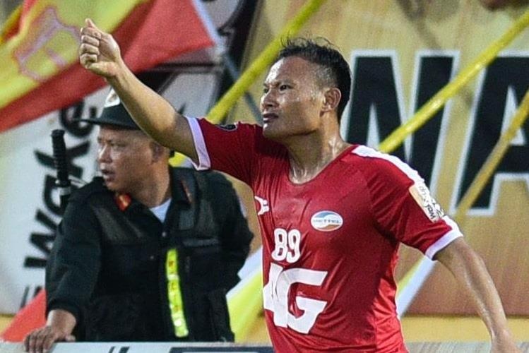 Tuyen Viet Nam co the mat Van Hau, Trong Hoang o tran gap Thai Lan hinh anh