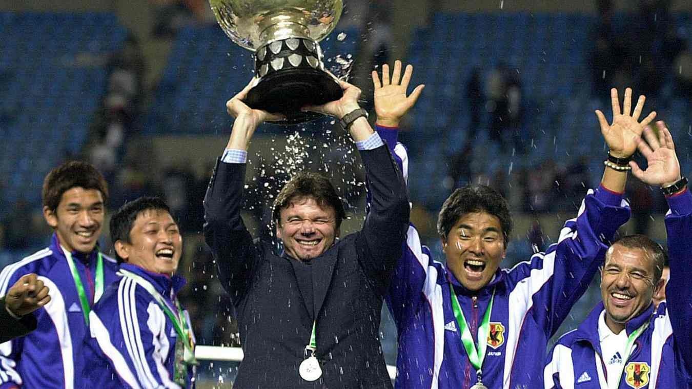 HLV Troussier sẽ đưa Việt Nam tới World Cup ảnh 2 HLV Troussier se dua Viet Nam toi World Cup anh 2