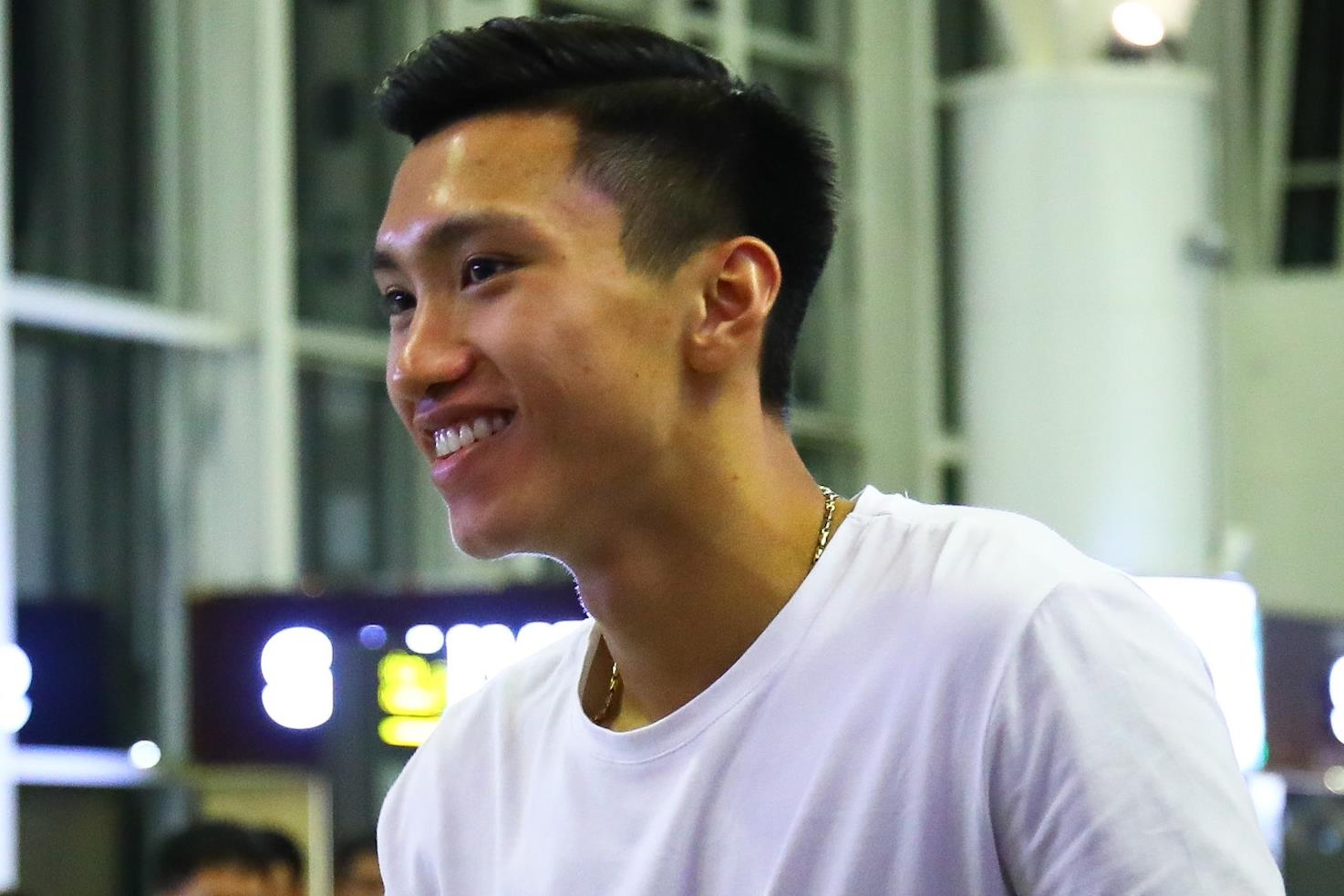 Van Hau: 'Em se khong phu long moi nguoi' hinh anh