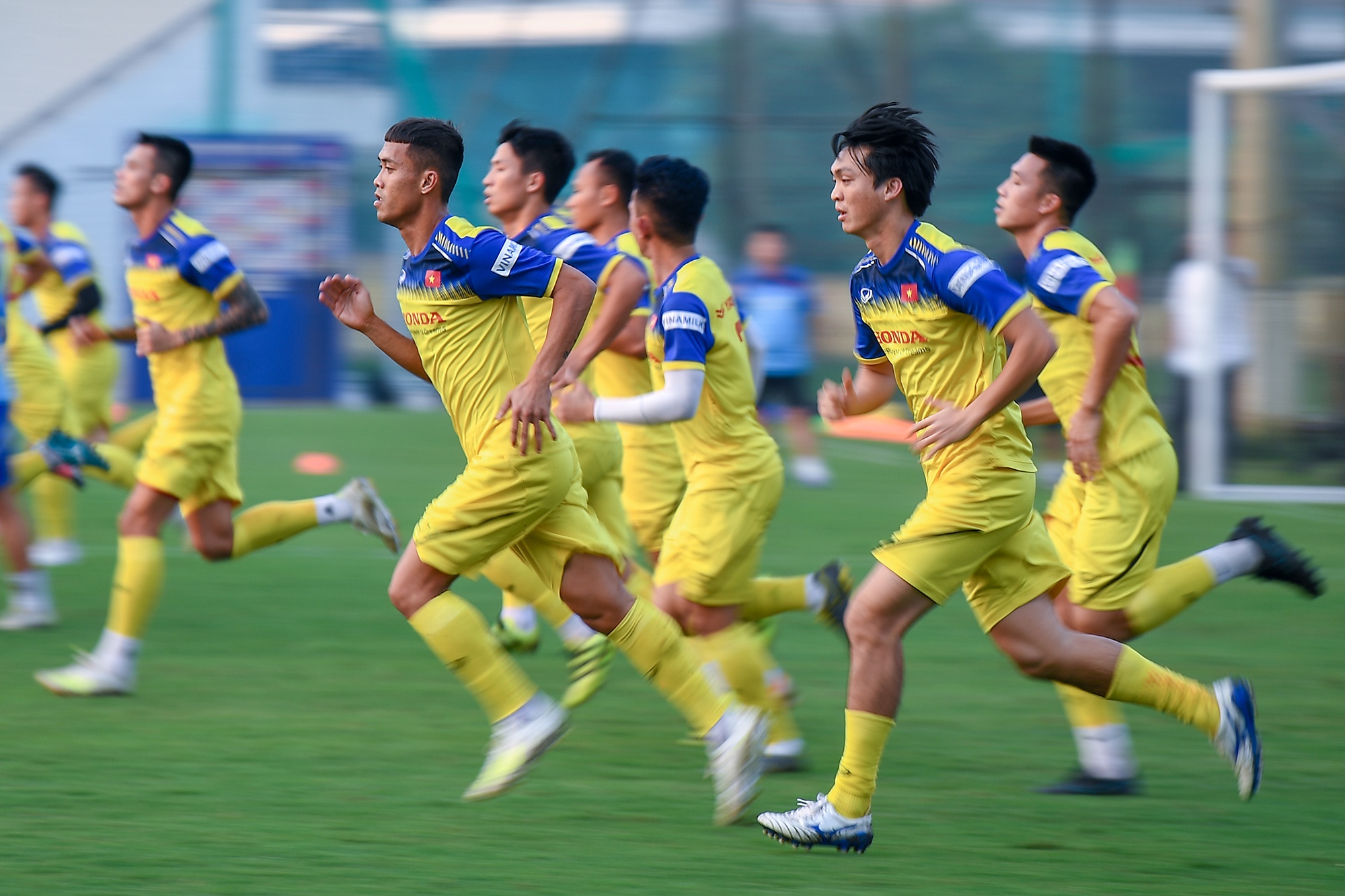 Thay Park truc tiep xem xet chan thuong cua Trong Dai,  Hoang Duc anh 9