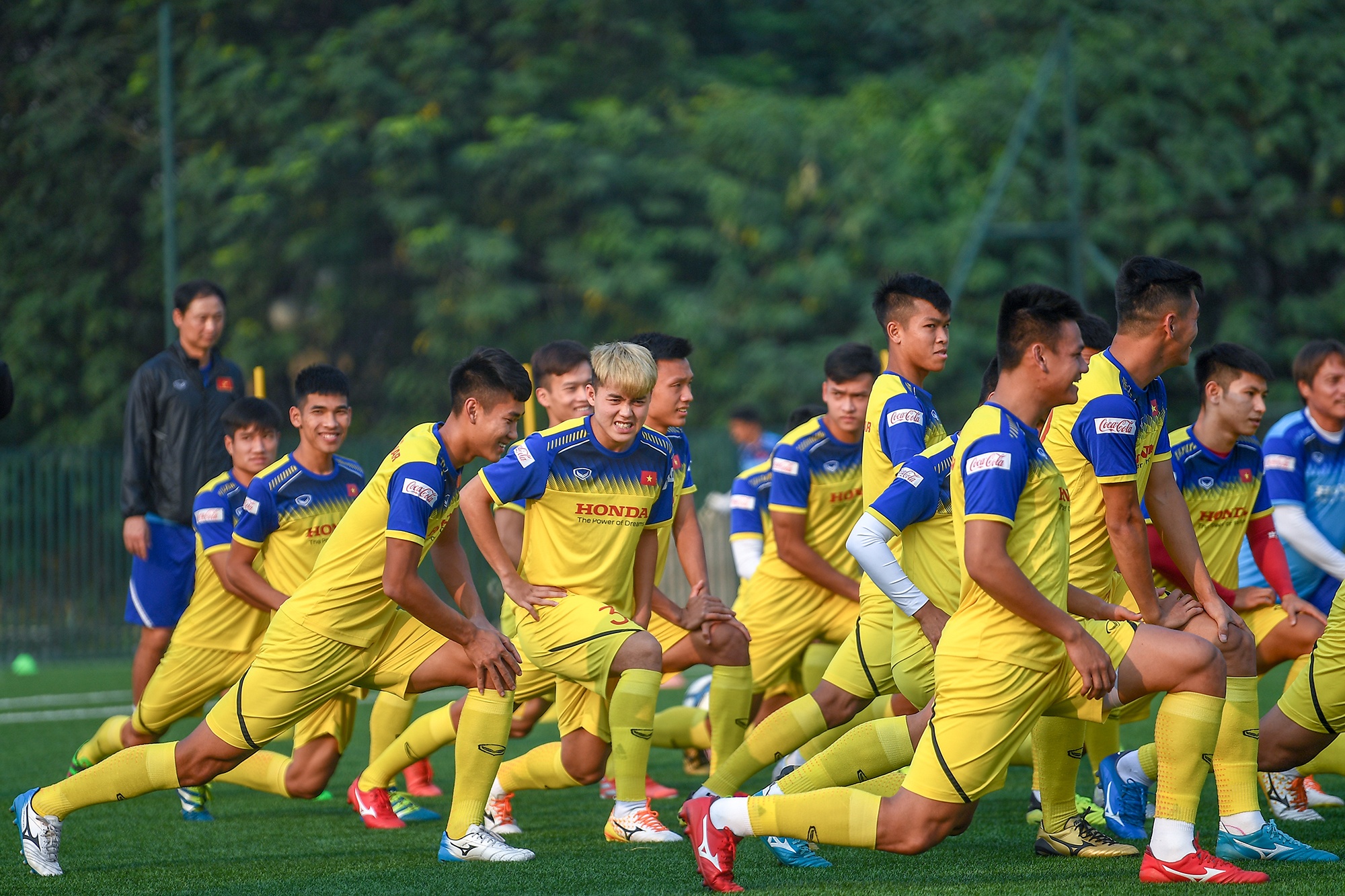 Thay Park truc tiep xem xet chan thuong cua Trong Dai,  Hoang Duc anh 8