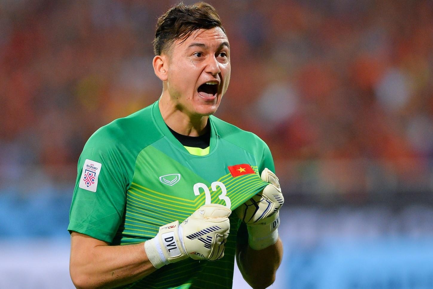 Van Lam vao top 10 thu mon xuat sac cua vong loai World Cup 2022 hinh anh