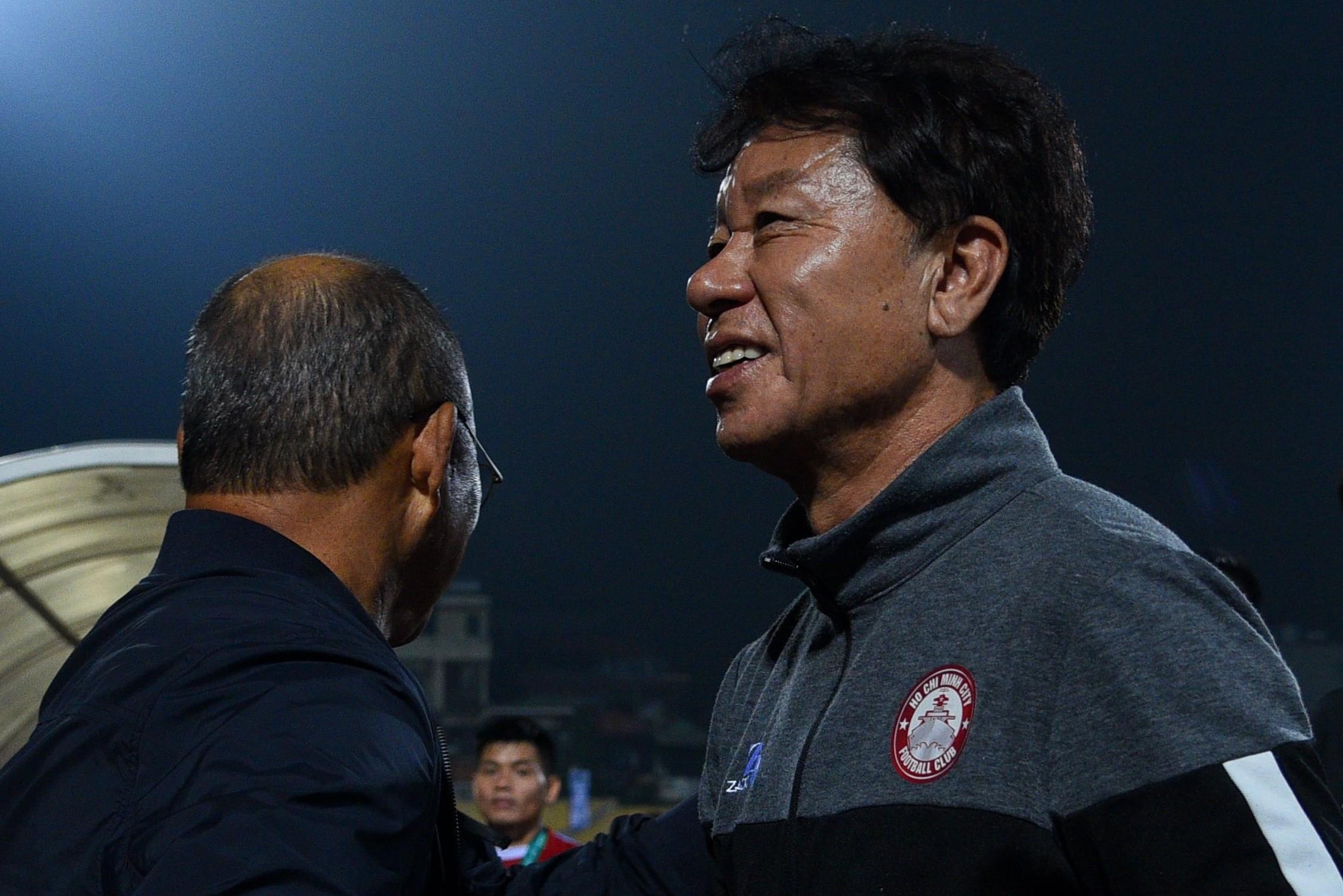 HLV Chung bac tin Minh Vuong ve doi TP.HCM hinh anh