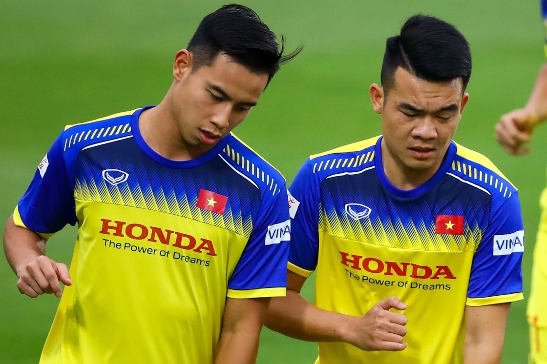 Tien ve tuyen Viet Nam muon danh bai Chanathip anh 1