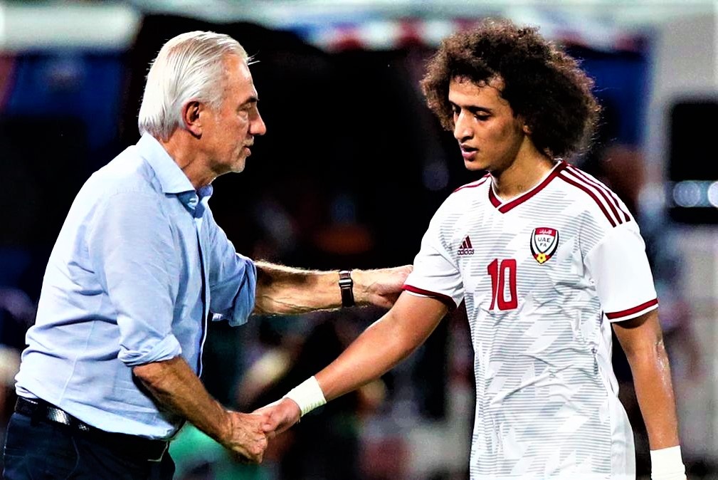 Bao UAE lo doi nha vo mong World Cup vi Viet Nam hinh anh