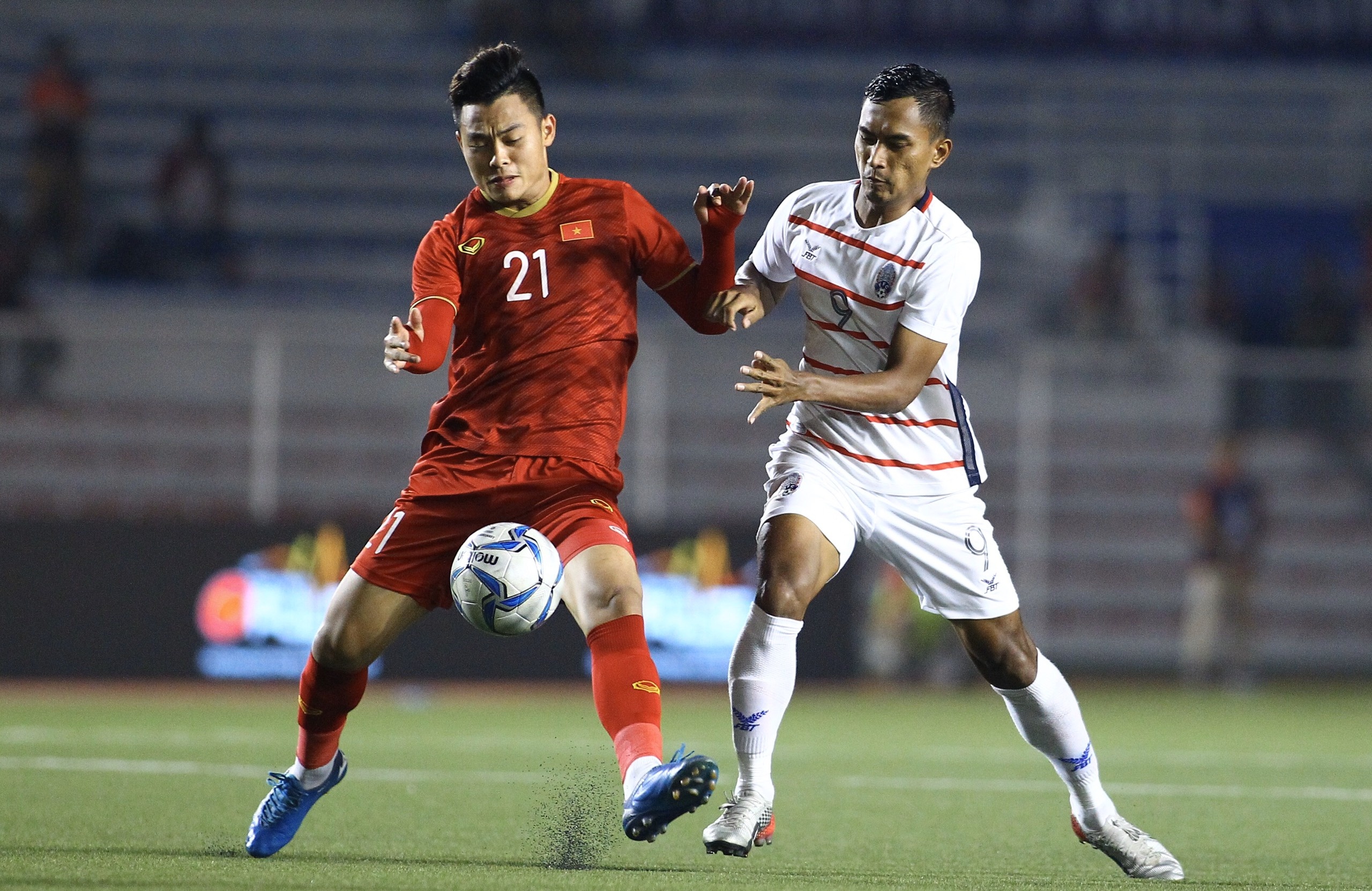 Duc Chien,  Hoang Duc,  U22 Viet Nam anh 2