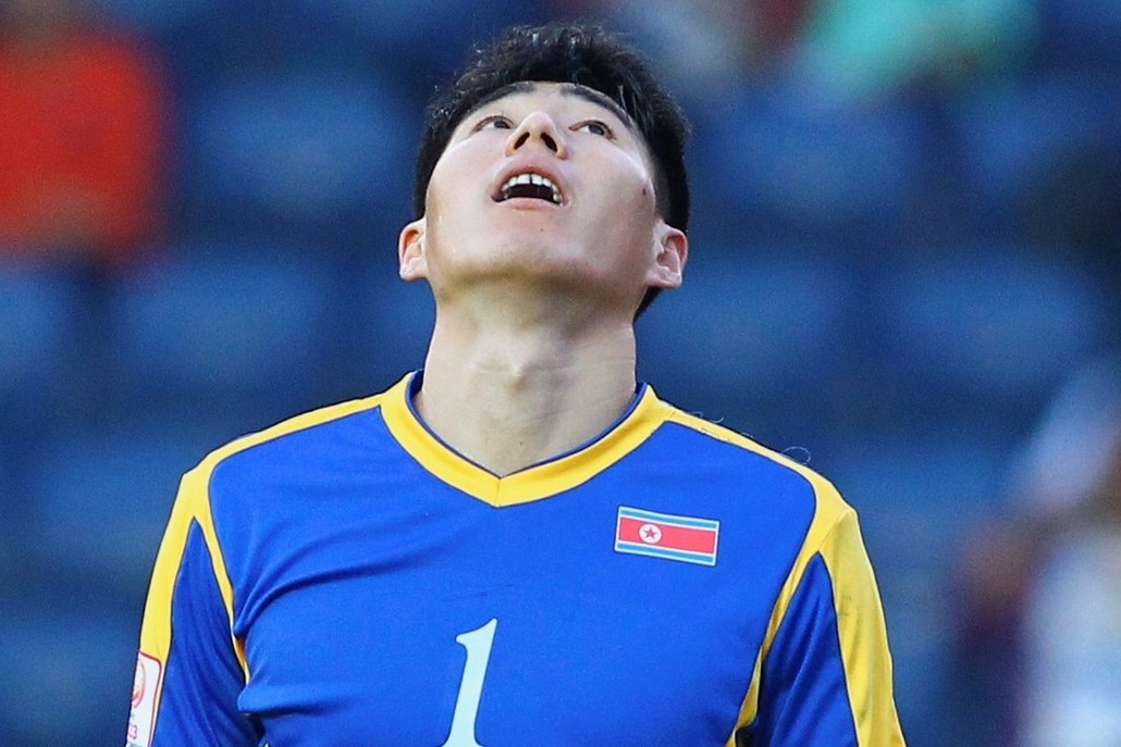 HLV U23 Trieu Tien: 'Chung toi se co gang de thang Viet Nam' hinh anh