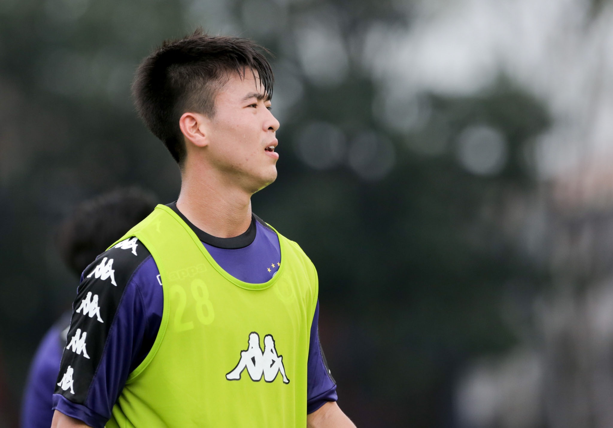 Duy Manh tu tap them truoc tran dau cua CLB Ha Noi hinh anh