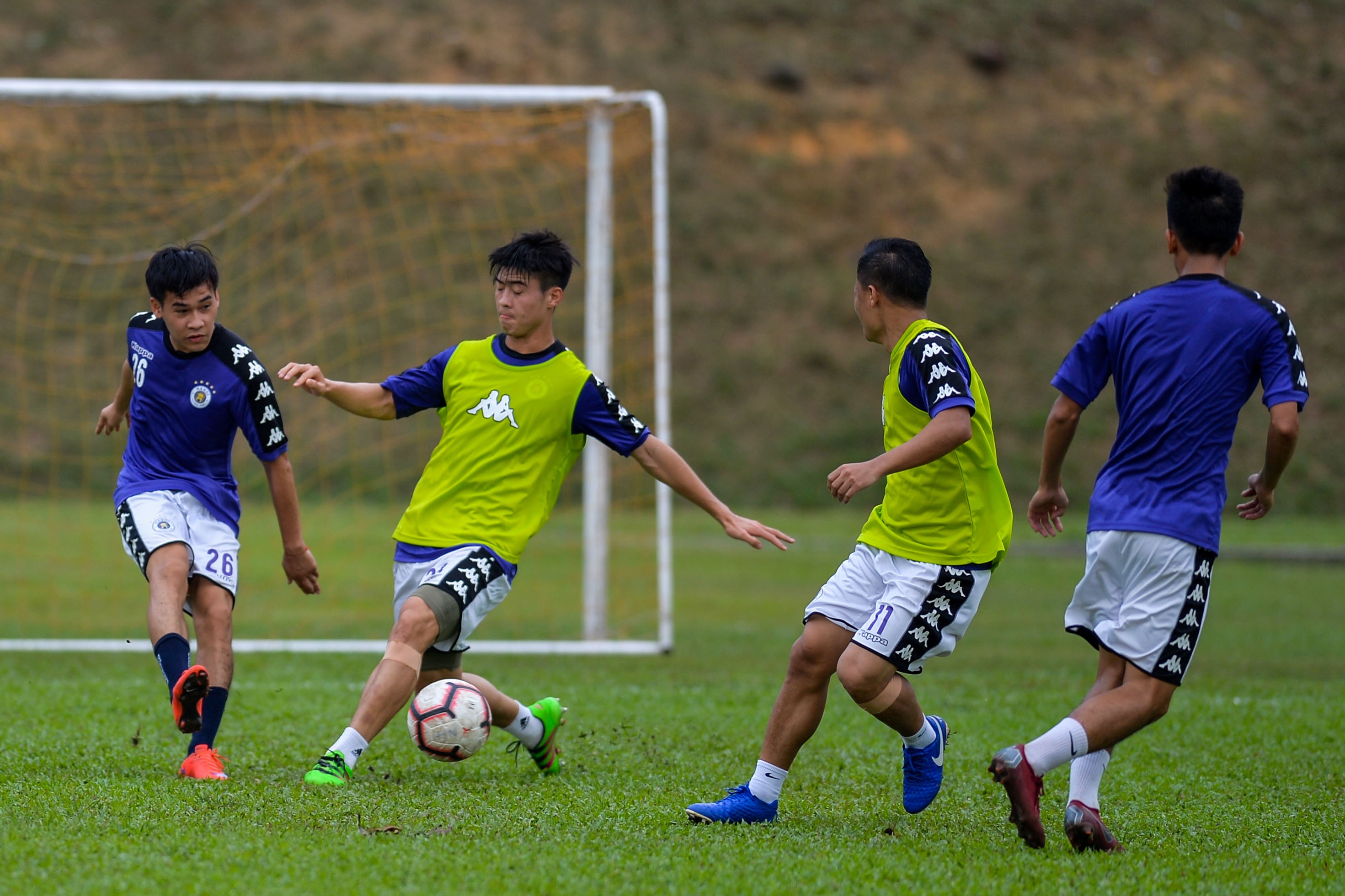 Duy Manh tap them sau le an hoi anh 2