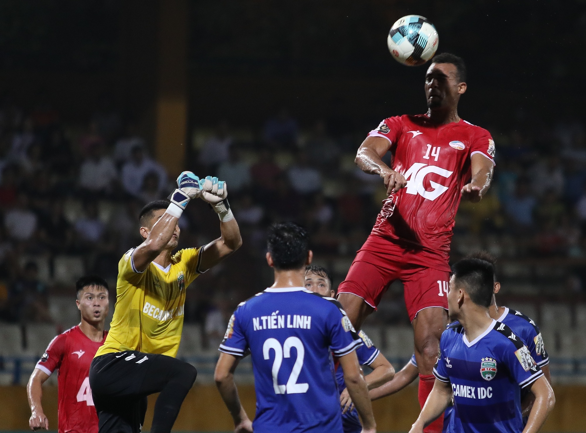 Chieu cao trung binh V.League 2020 anh 1